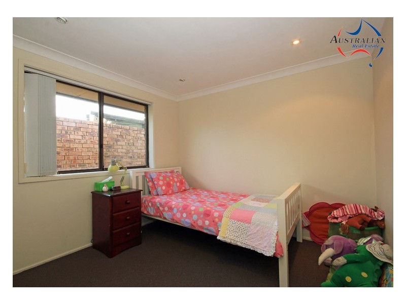 2 Merino Circuit, St Clair NSW 2759