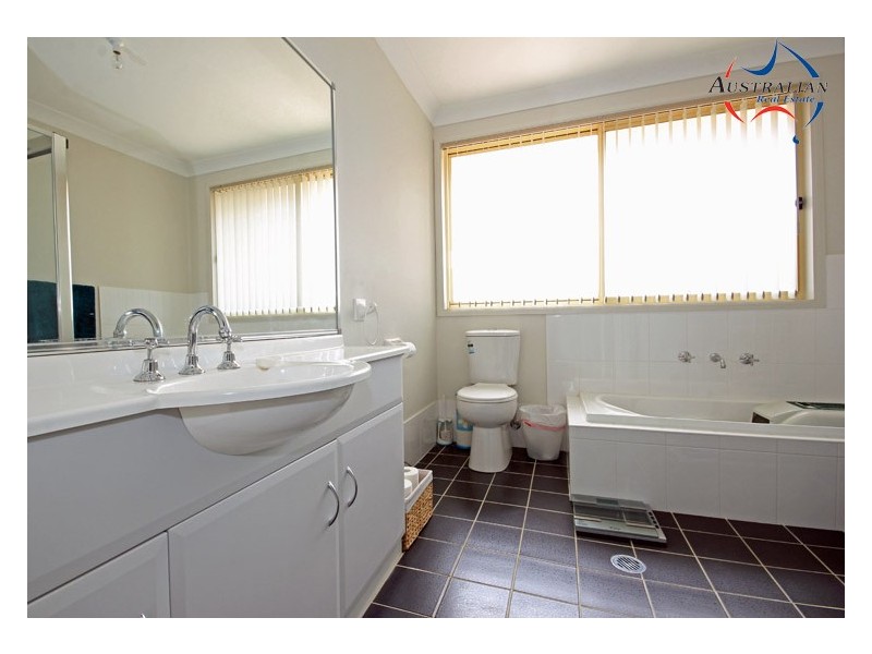 13a Kent Place, Colyton NSW 2760