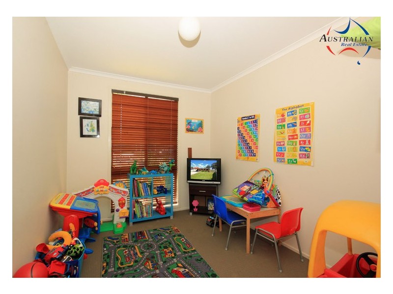 6 Jody Place, St Clair NSW 2759