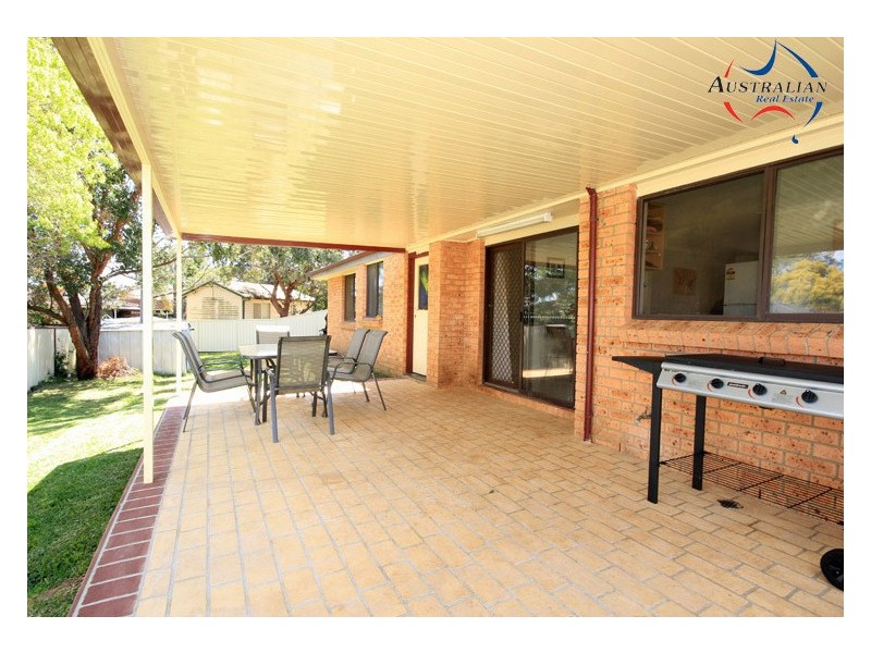 6 Jody Place, St Clair NSW 2759
