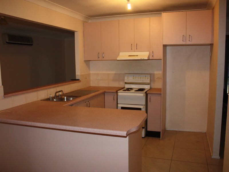 6  Geewan Pl, Claremont Meadows NSW 2747