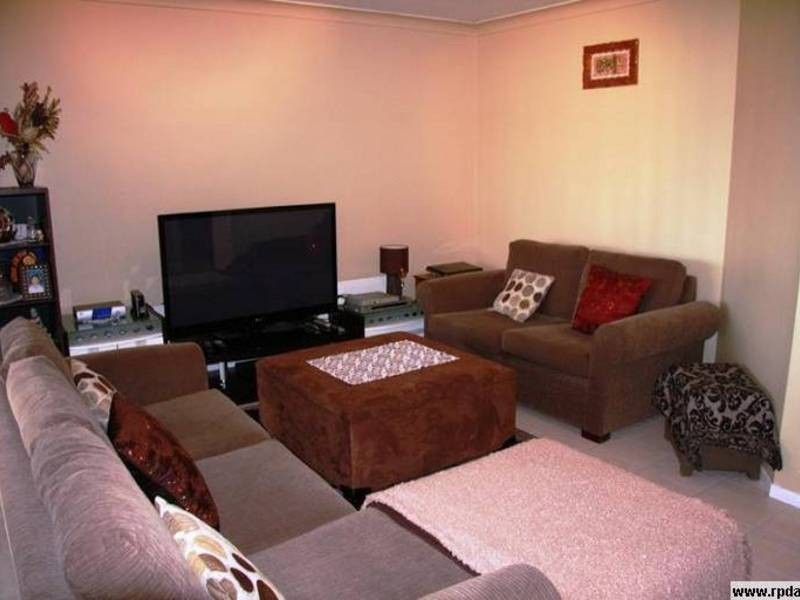 24 Pegasus Cres, Erskine Park NSW 2759