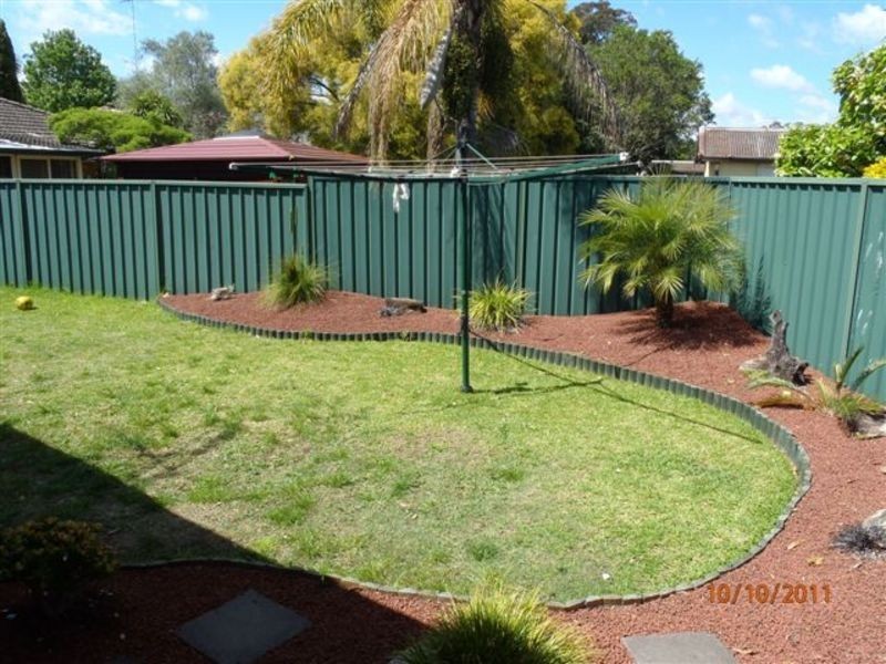 4 Young St, Colyton NSW 2760