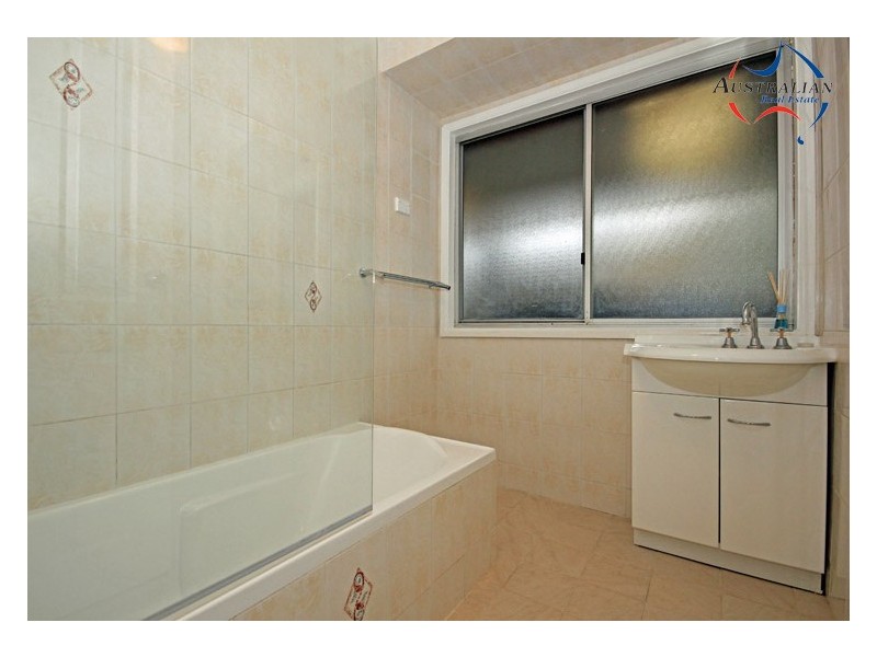 55  Banks Drive, St Clair NSW 2759