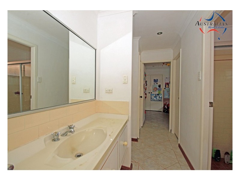 11 Macina Place, St Clair NSW 2759