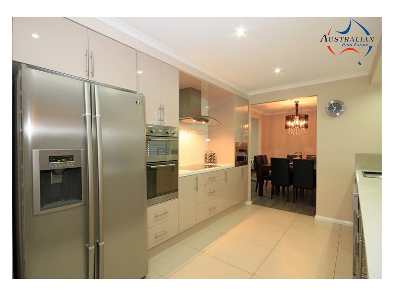 6 Galah Close, St Clair NSW 2759