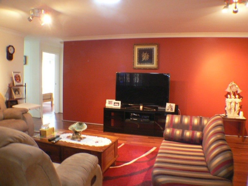 29  Dryden St, Oakhurst NSW 2761