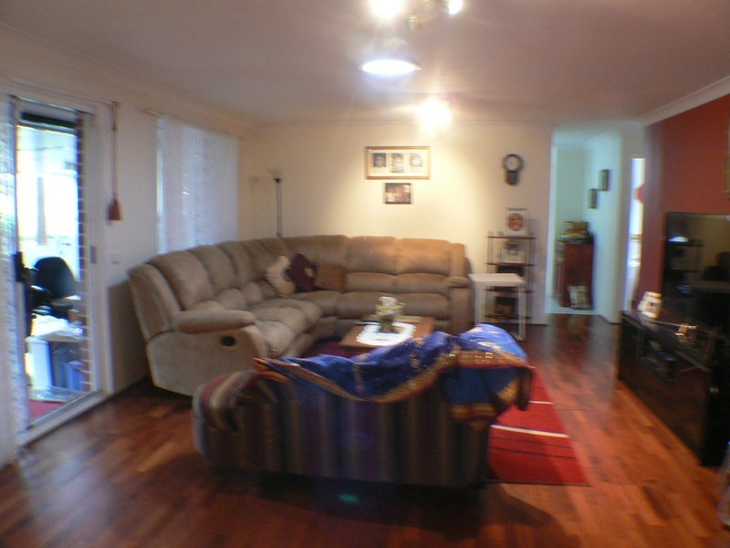 29  Dryden St, Oakhurst NSW 2761