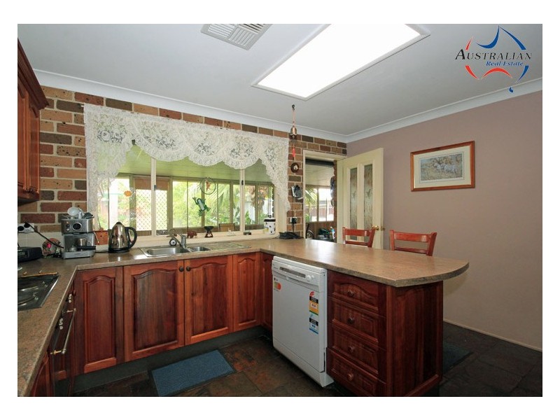 5 Noble Place, St Clair NSW 2759