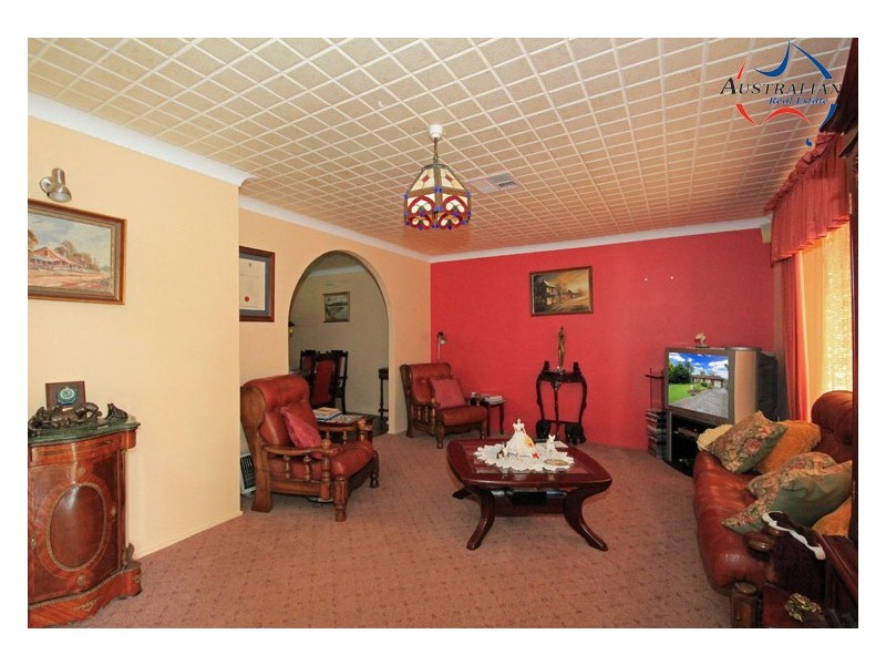 5 Noble Place, St Clair NSW 2759