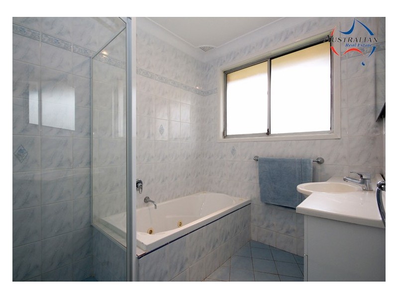 2 Fontana Close, St Clair NSW 2759