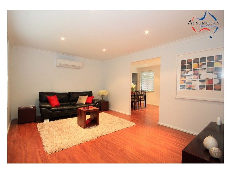 9 Olliver Crescent, St Clair NSW 2759