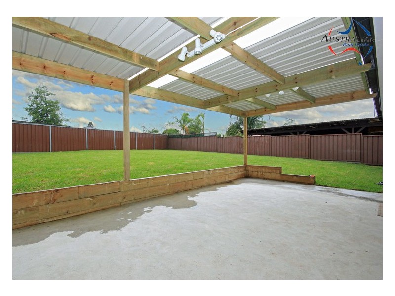 9 Olliver Crescent, St Clair NSW 2759