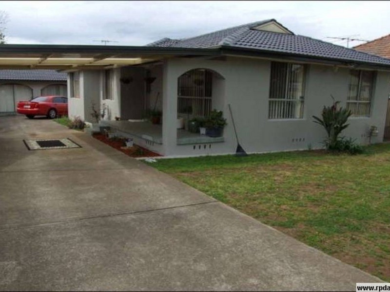 61 Canberra st, Oxley Park NSW 2760