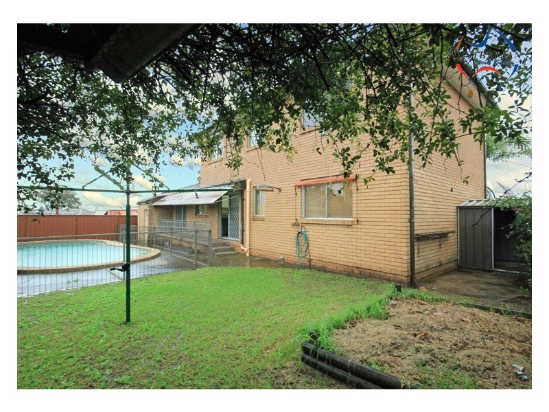 6 Mortimer Lewis Grove, St Clair NSW 2759