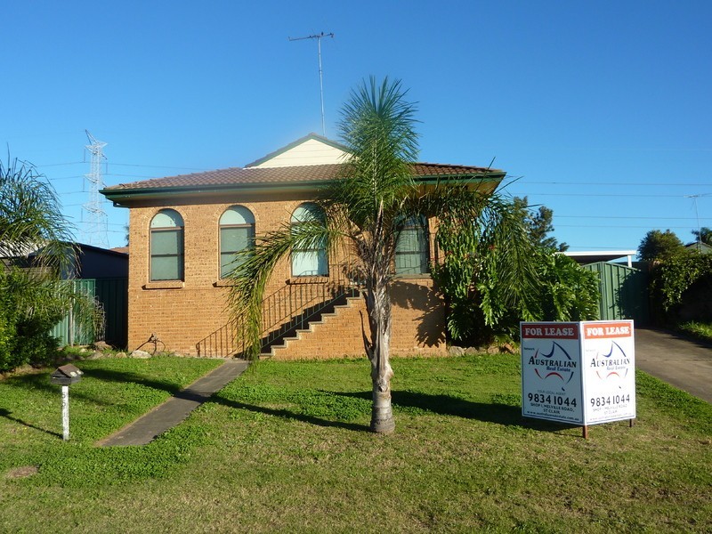 55  Corio Drive, St Clair NSW 2759