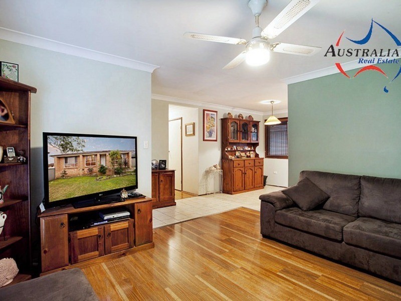 7 Tapi Glen, St Clair NSW 2759