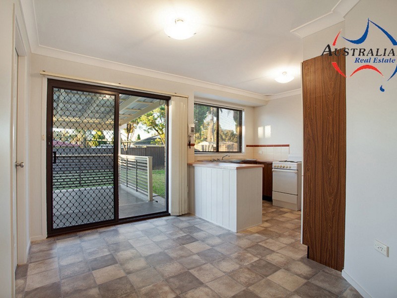 5 Kingfisher Way, St Clair NSW 2759