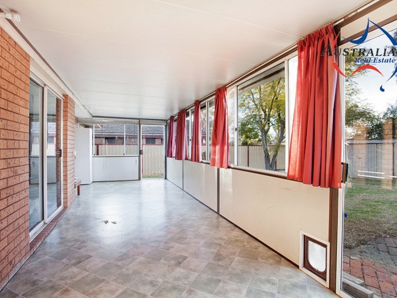 5 Tumut Place, St Clair NSW 2759