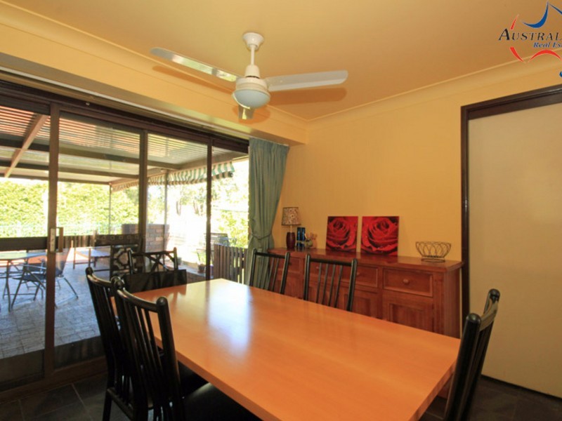 1 Plover Close, St Clair NSW 2759