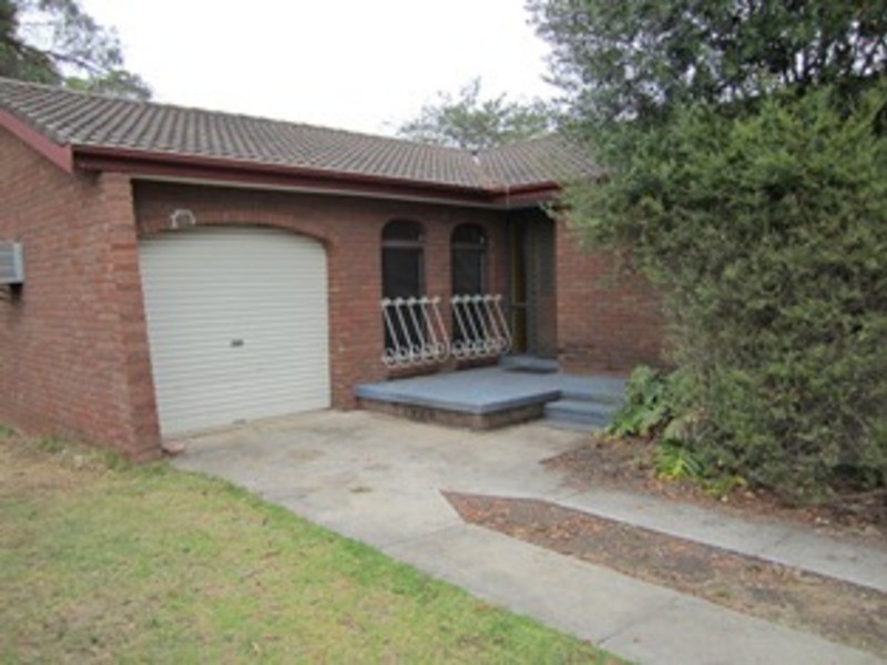 10 Kemerton Street, St Clair NSW 2759