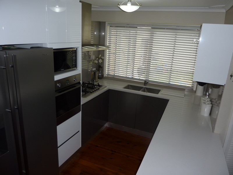 86 Melville Road, St Clair NSW 2759