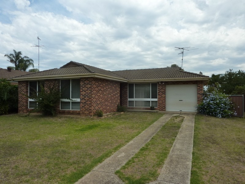 84 Todd Row, St Clair NSW 2759