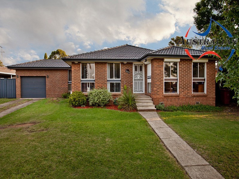 100 St Clair Avenue, St Clair NSW 2759