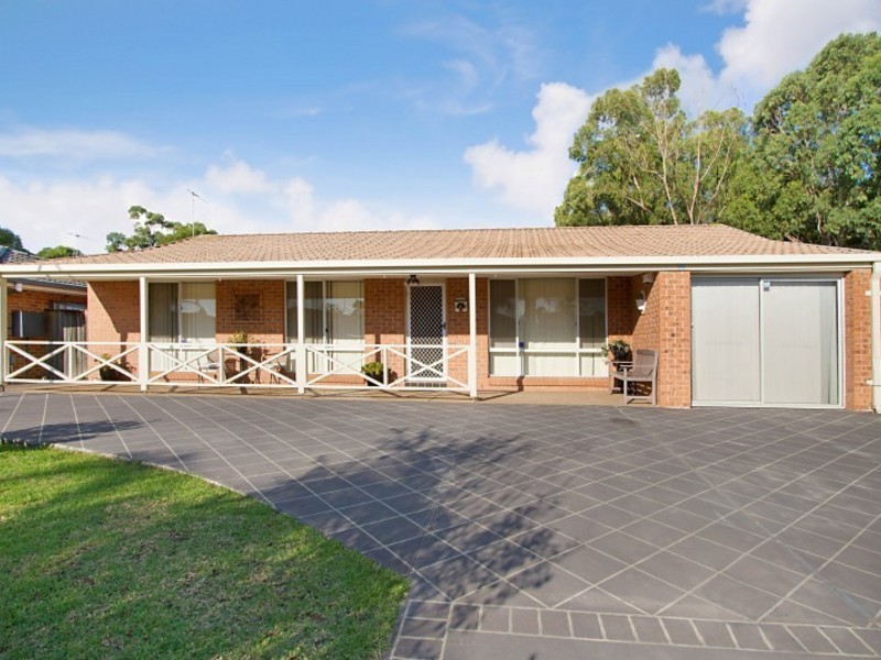16 Olympus Drive, St Clair NSW 2759