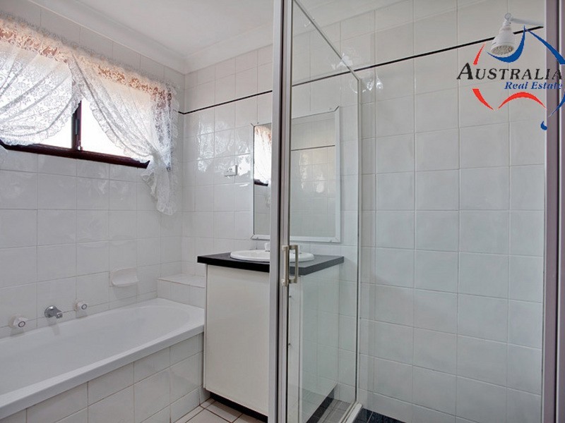 3 Macina Pl, St Clair NSW 2759