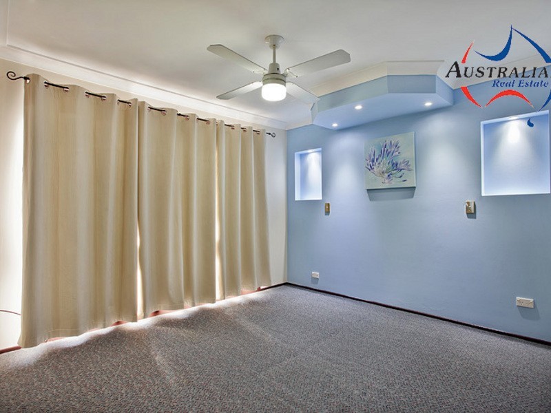 3 Macina Pl, St Clair NSW 2759