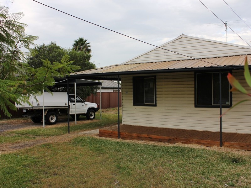 32 Bennett Road, Colyton NSW 2760