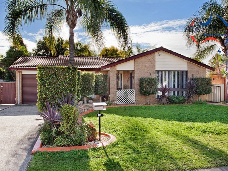 15 Henley Grove, St Clair NSW 2759