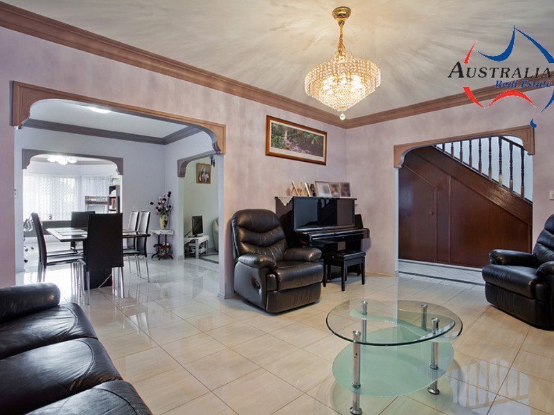 6 Galway Court, St Clair NSW 2759