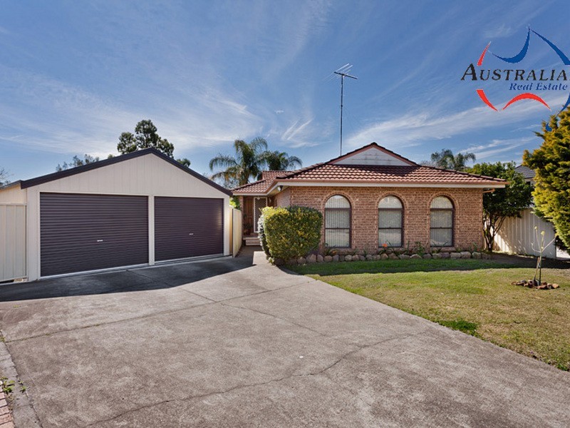 5 Hay Close, St Clair NSW 2759