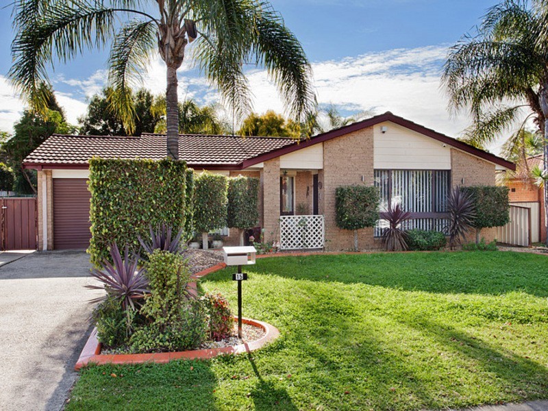 15 Henley Grove,, St Clair NSW 2759