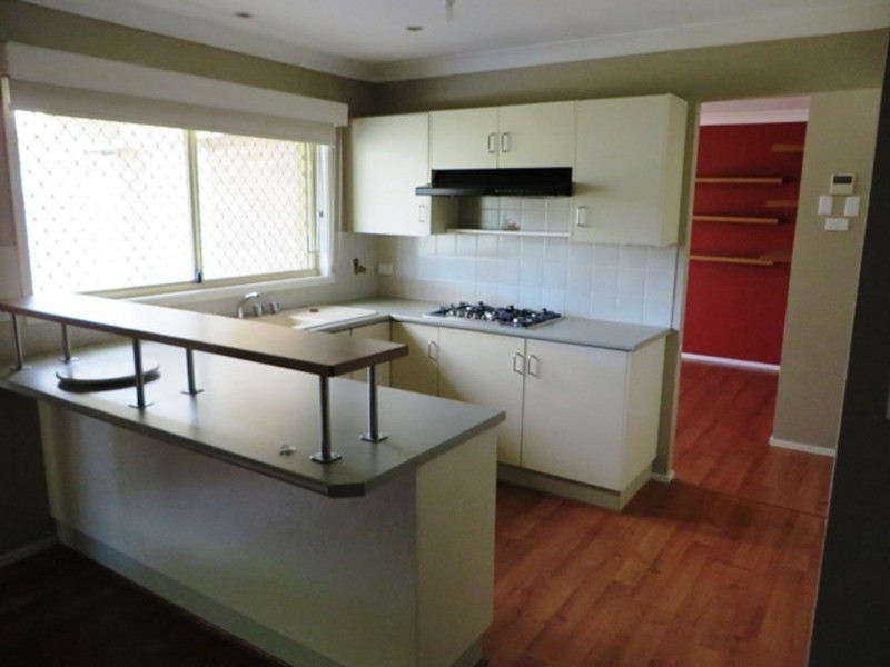 3 Dione Court, St Clair NSW 2759