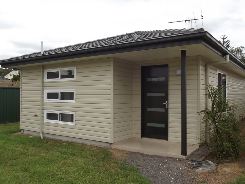 20a Melville Road, St Clair NSW 2759