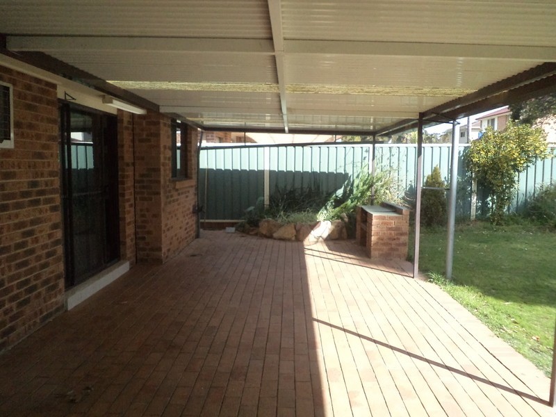 31 Columbus Avenue, St Clair NSW 2759