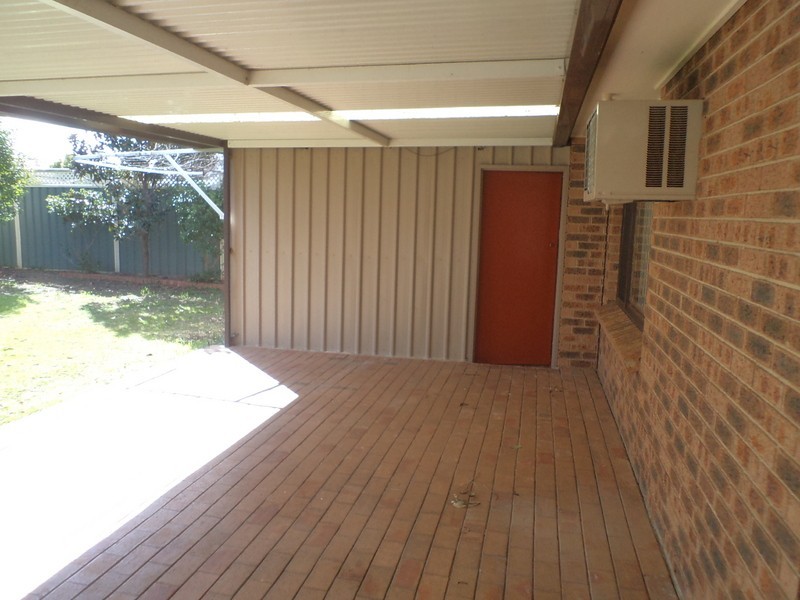 31 Columbus Avenue, St Clair NSW 2759