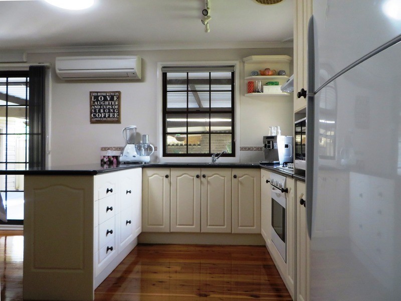 25  Rochford, St Clair NSW 2759