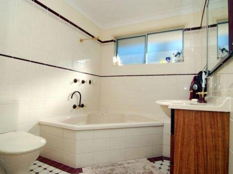 32 Blackwell Avenue, St Clair NSW 2759