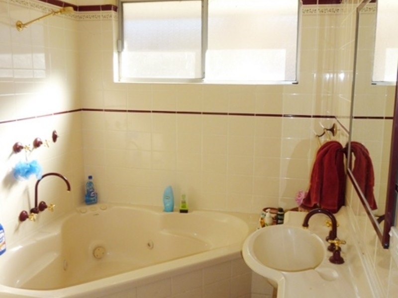 32 Blackwell Avenue, St Clair NSW 2759