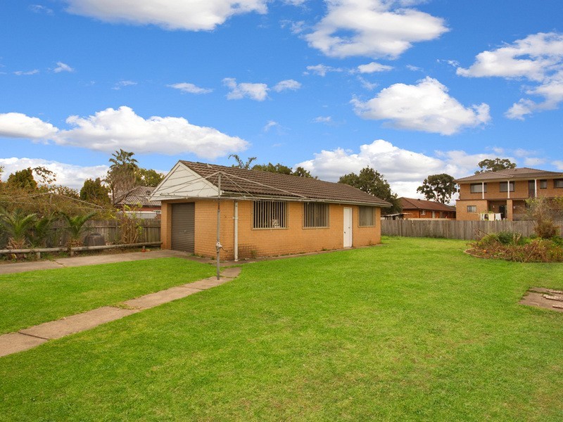 18 Glossop Street, St Marys NSW 2760