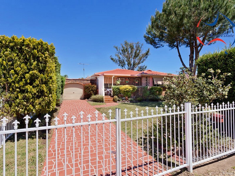 36 St Clair Avenue, St Clair NSW 2759