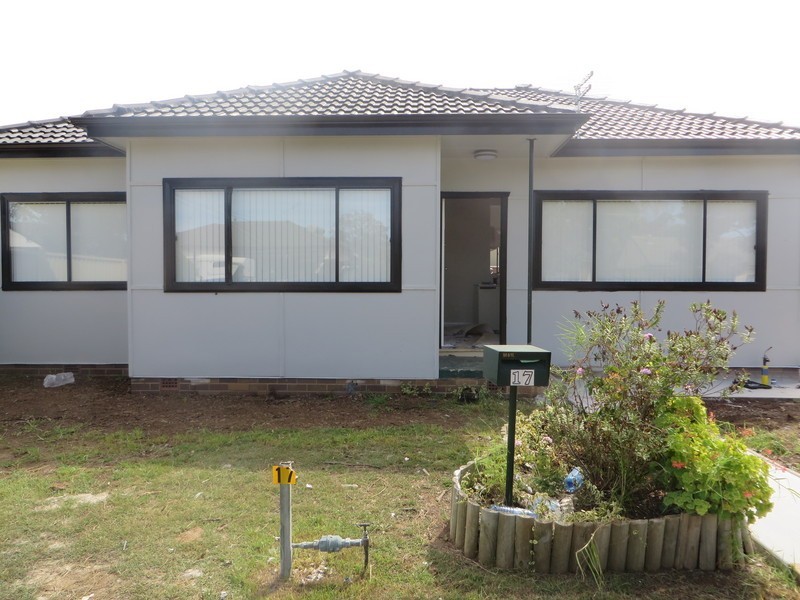 17 Bentley Road, Colyton NSW 2760