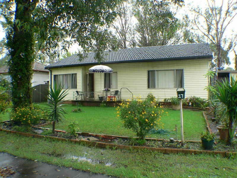 17 Frank St, Mount Druitt NSW 2770