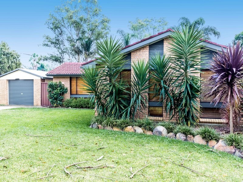 9 McCabe Place, St Clair NSW 2759