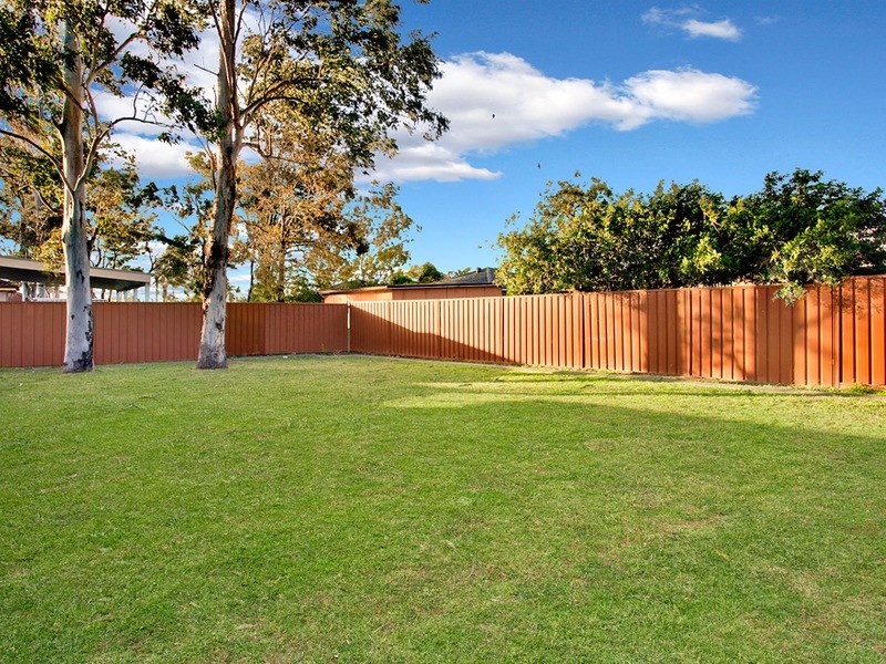 32 Blackwell Avenue, St Clair NSW 2759