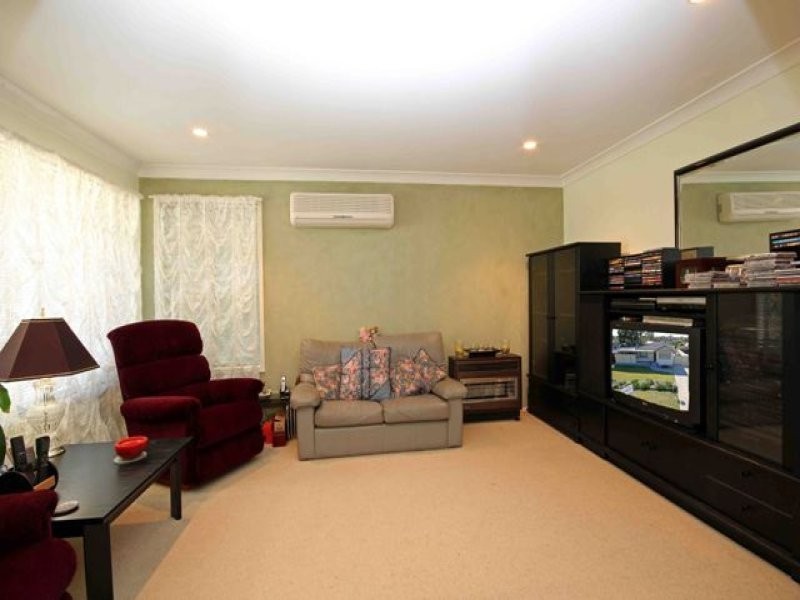 3 Onslow Street, St Clair NSW 2759